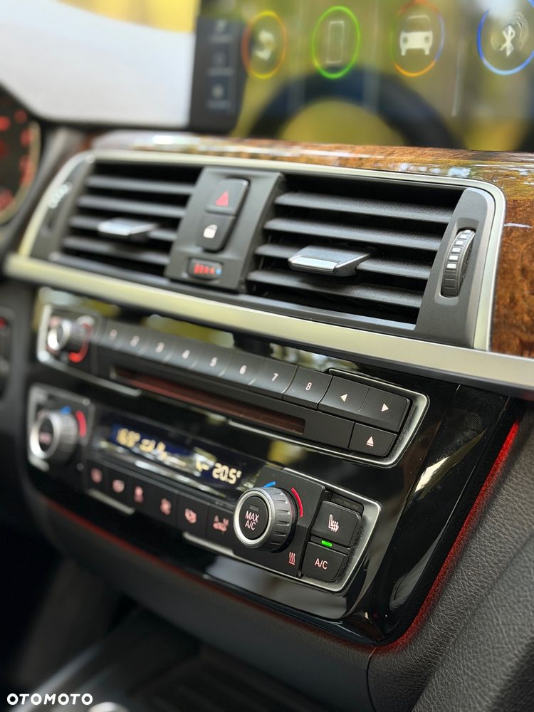BMW Seria 3 320i GPF xDrive M Sport Shadow - 21