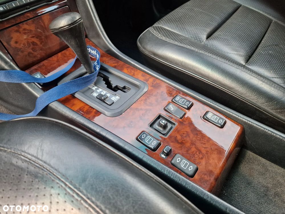 Mercedes-Benz W124 (1984-1993) - 13