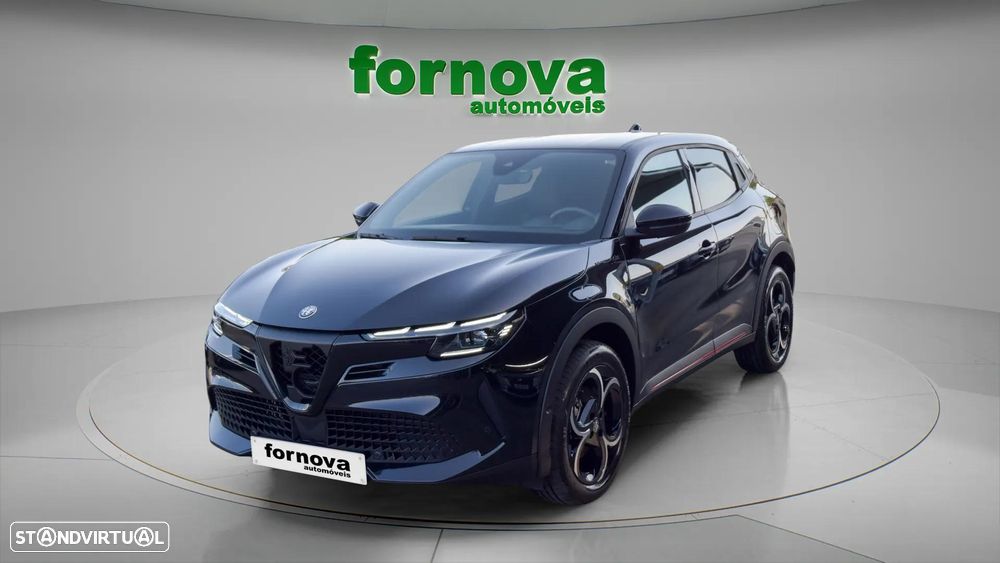 Alfa Romeo Junior 1.2 Sport Speciale eDCT6 - 3