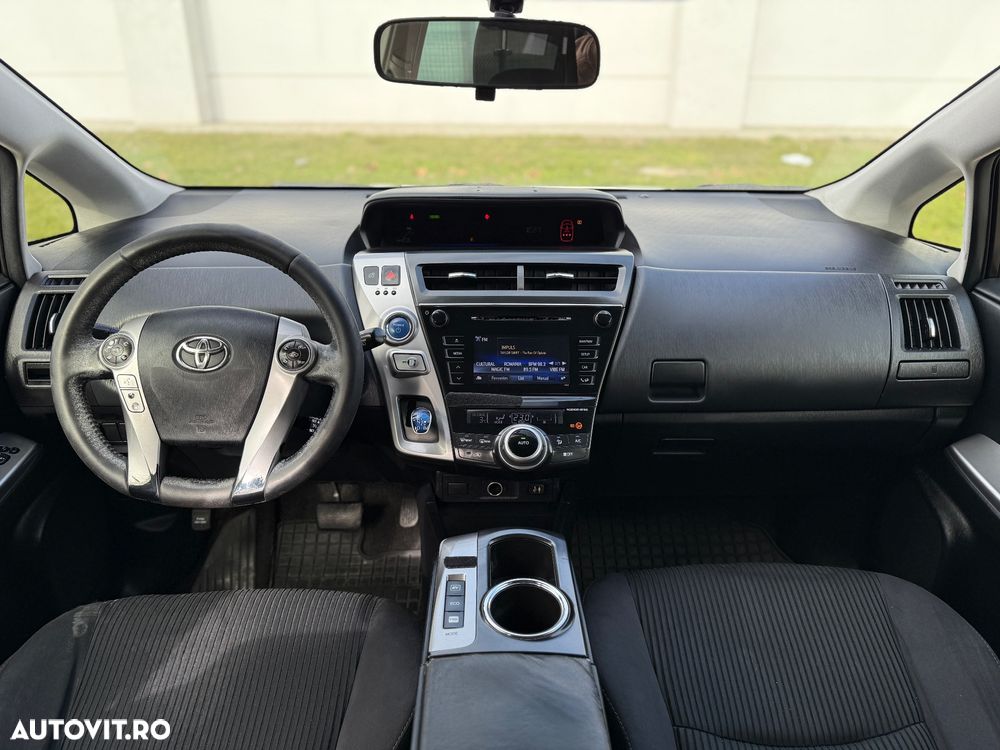 Toyota Prius+ (Hybrid) - 7