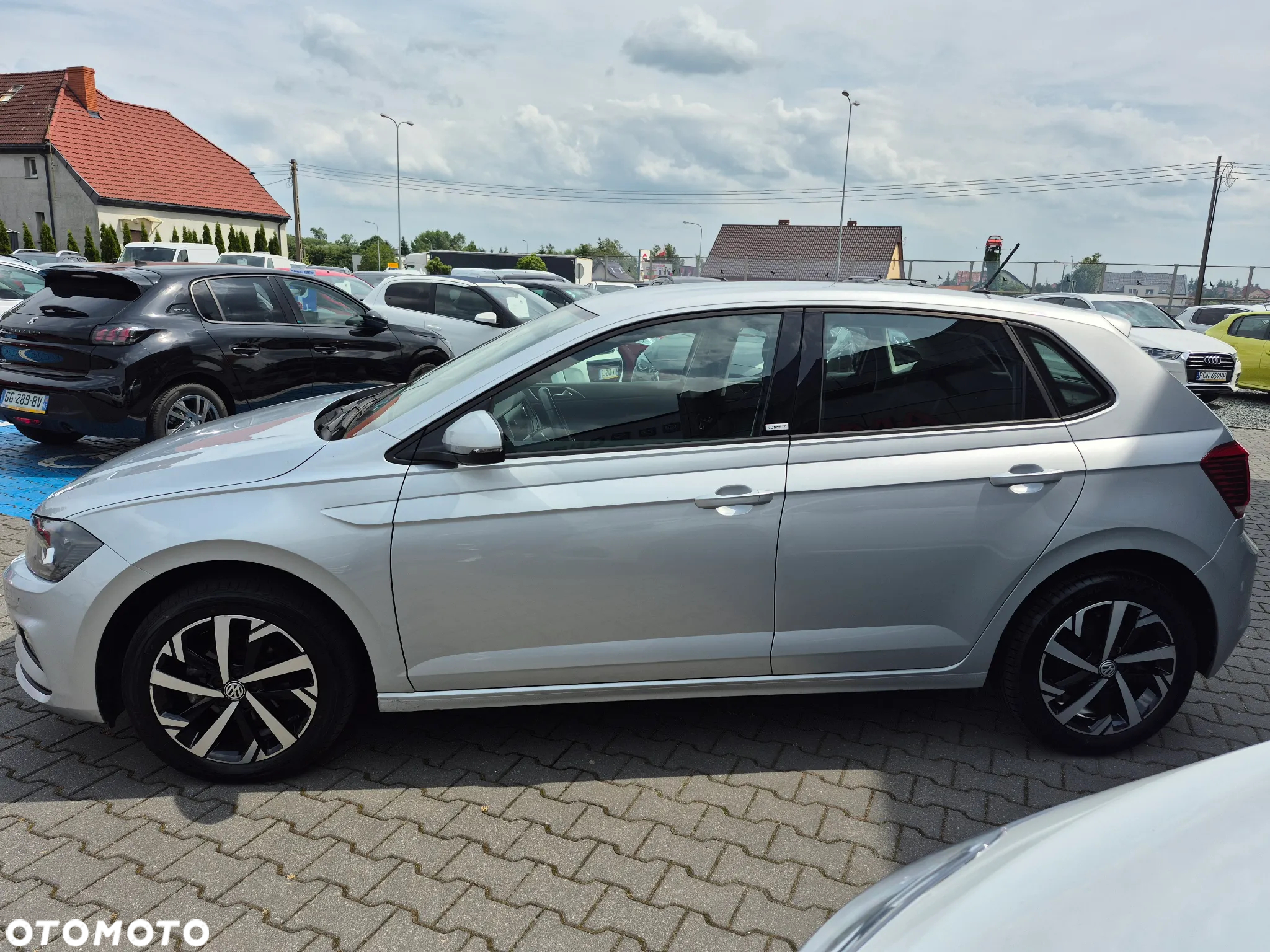Volkswagen Polo 1.0 TSI Trendline - 17
