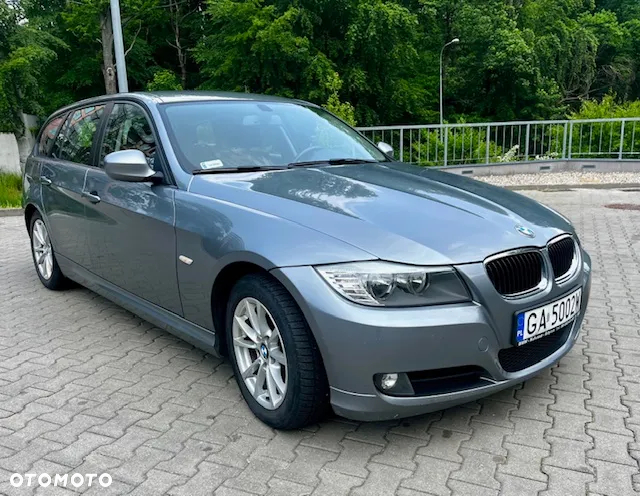 BMW Seria 3 318d DPF Touring - 5