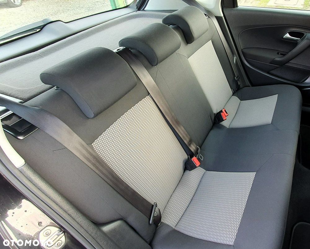 Volkswagen Polo - 14