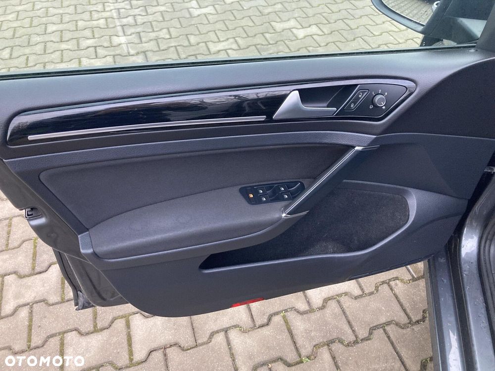 Volkswagen Golf 1.4 TSI BMT Highline - 12