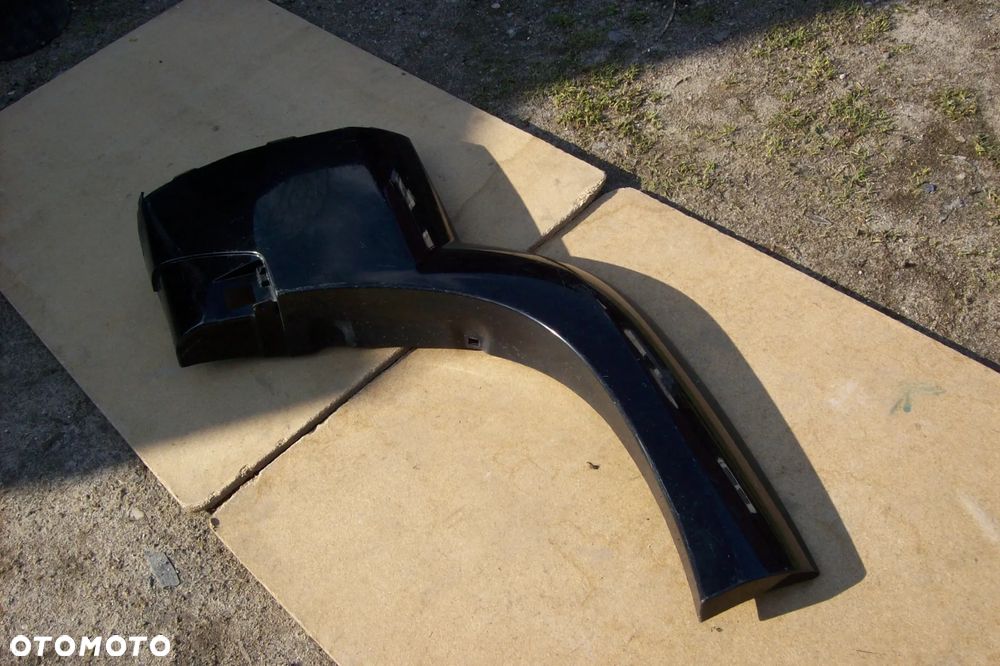 LISTWA NAKŁADKA BŁOTNIKA P.TYŁ TOYOTA LAND CRUISER J120 5DRZWI - 2