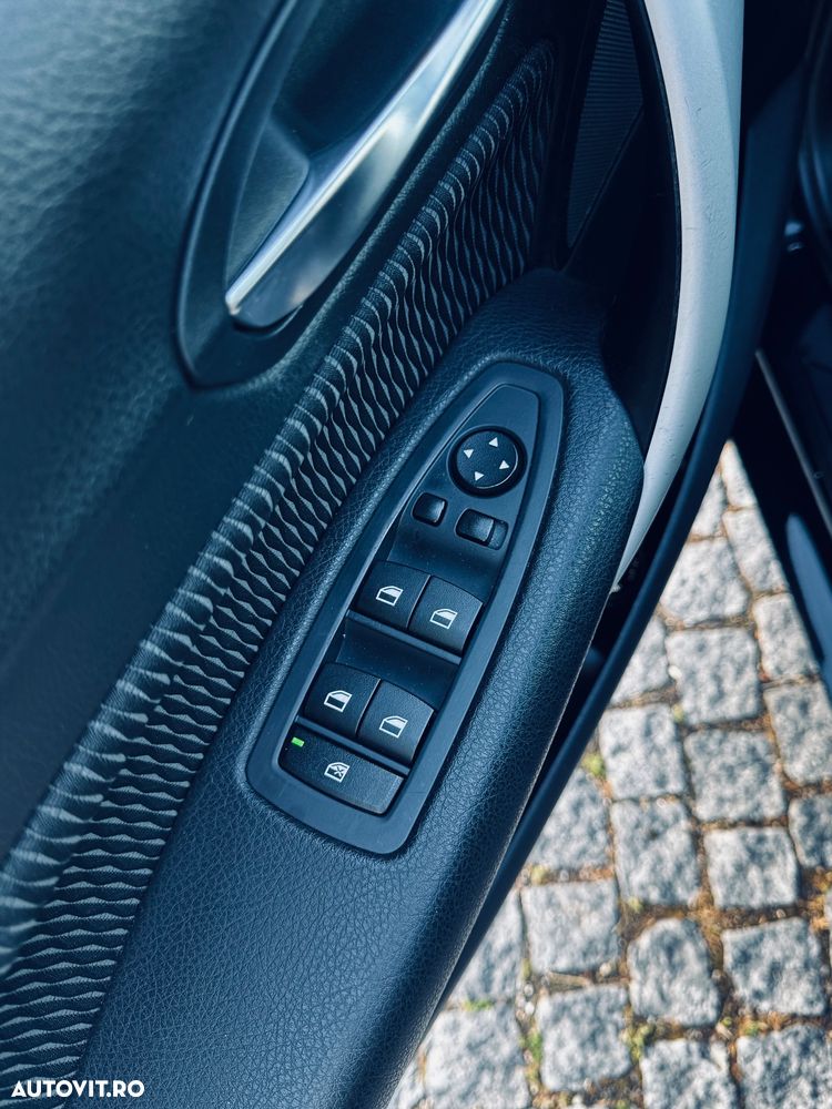 BMW Seria 1 120d Sport Line - 9