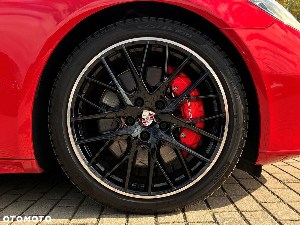 Porsche Panamera - 12