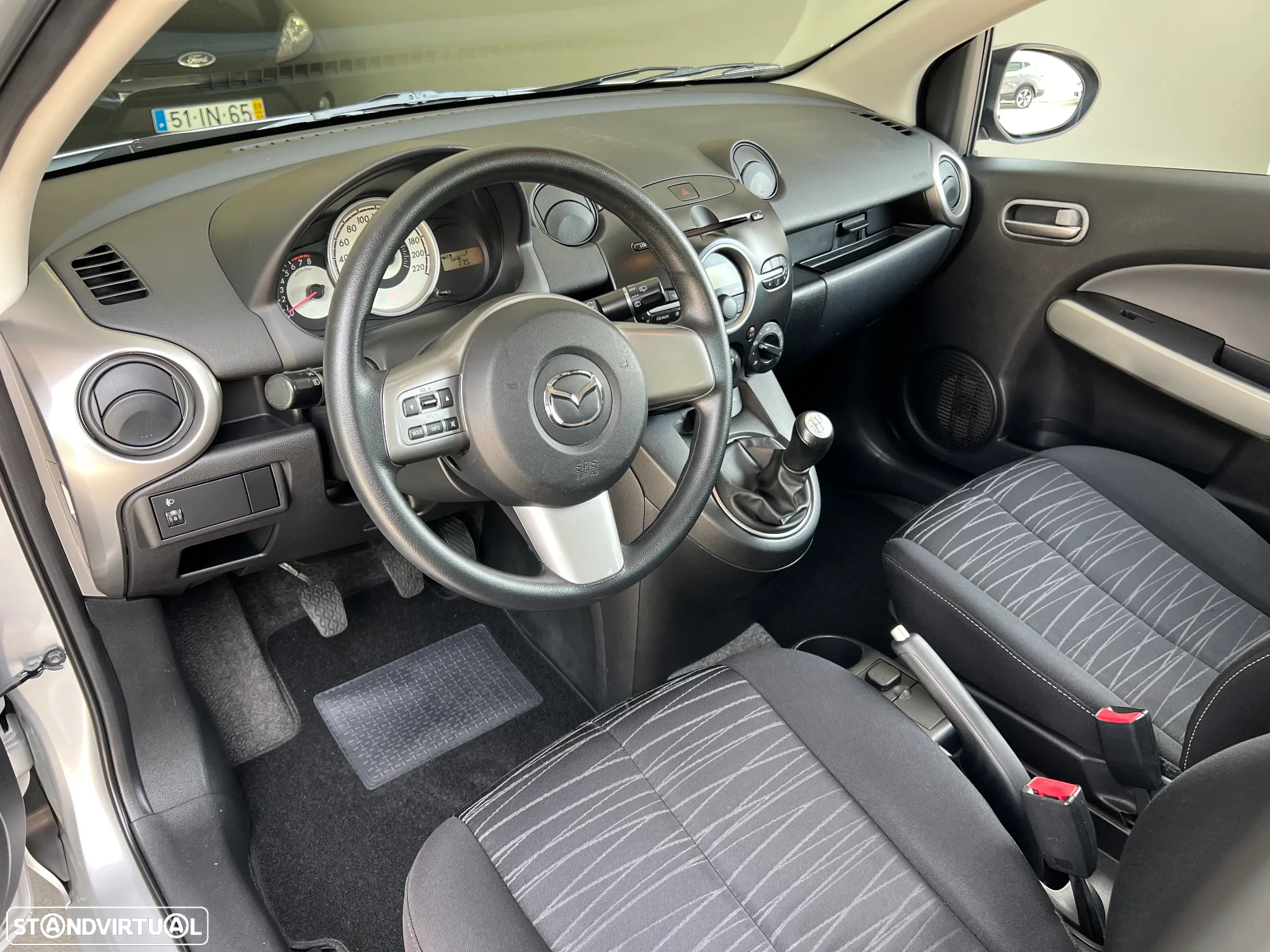 Mazda 2 1.3 MZR Comfort - 12