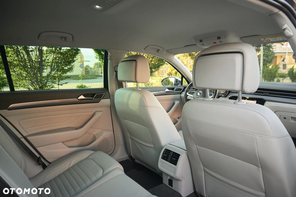 Volkswagen Passat Alltrack - 26