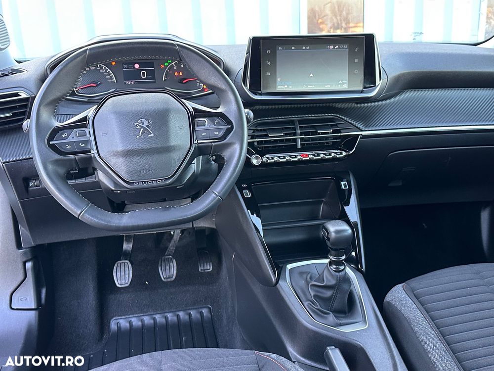 Peugeot 2008 - 6