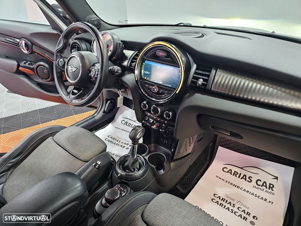 MINI 5 Portas Cooper SD Auto Desportiva - 21