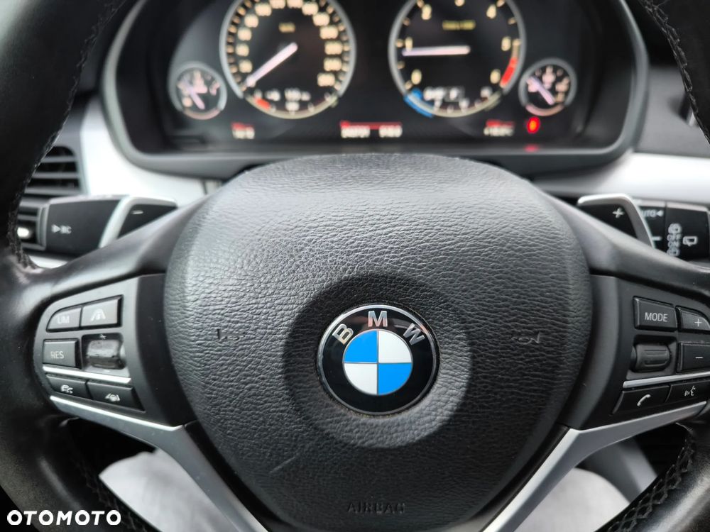 BMW X5 xDrive25d - 22