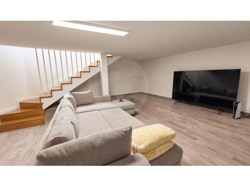 Moradia T2+1 Totalmente Remodelada em Árvore Vila do Conde - Grande imagem: 5/40
