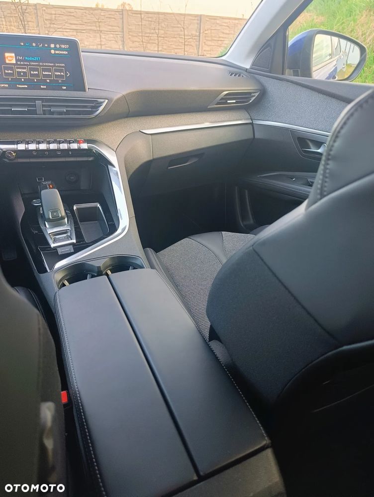 Peugeot 3008 THP 165 EAT6 Stop & Start Allure - 24