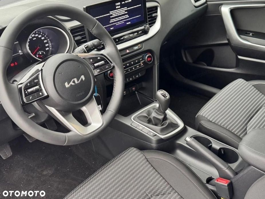 Kia XCeed 1.5 T-GDI M - 7