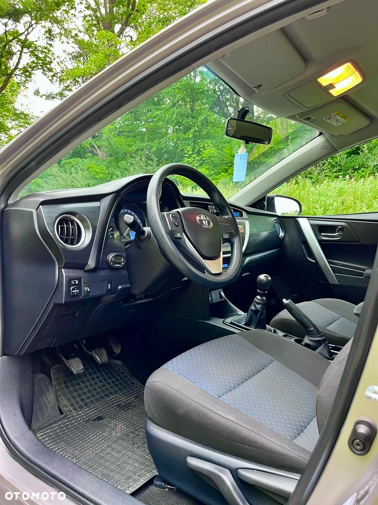 Toyota Auris 1.33 VVT-i Active - 12