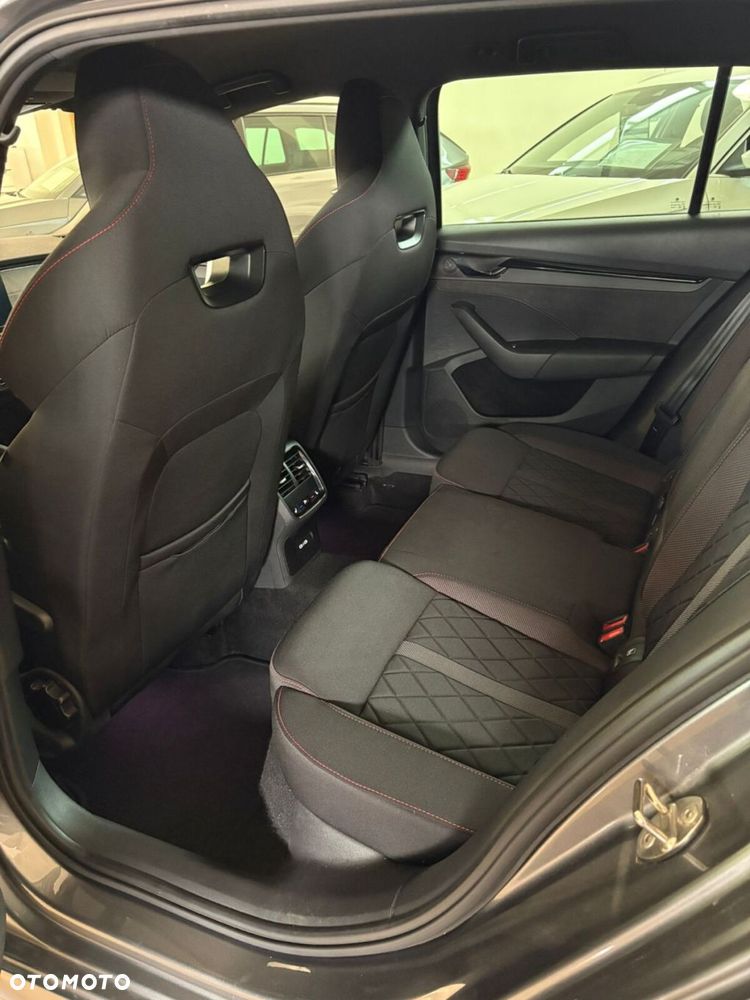 Skoda Octavia 2.0 TSI RS DSG - 31