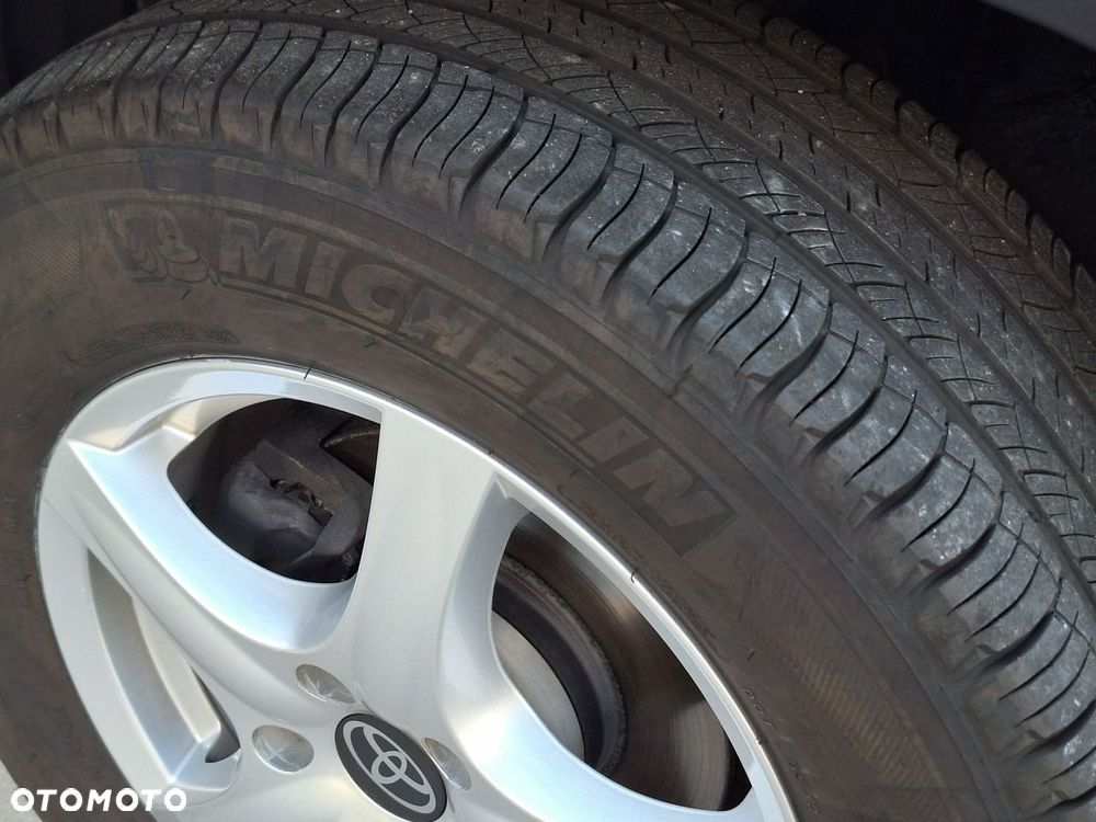 Toyota RAV4 - 13