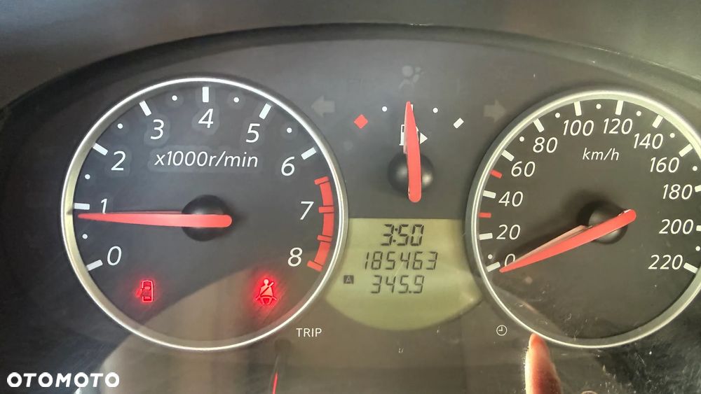 Nissan Micra - 2
