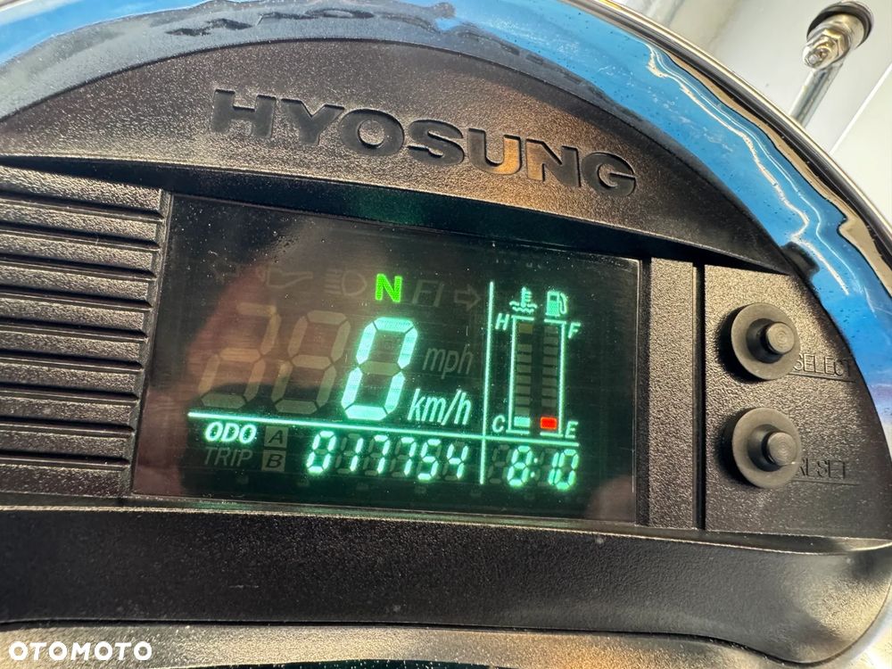 Hyosung GV - 33