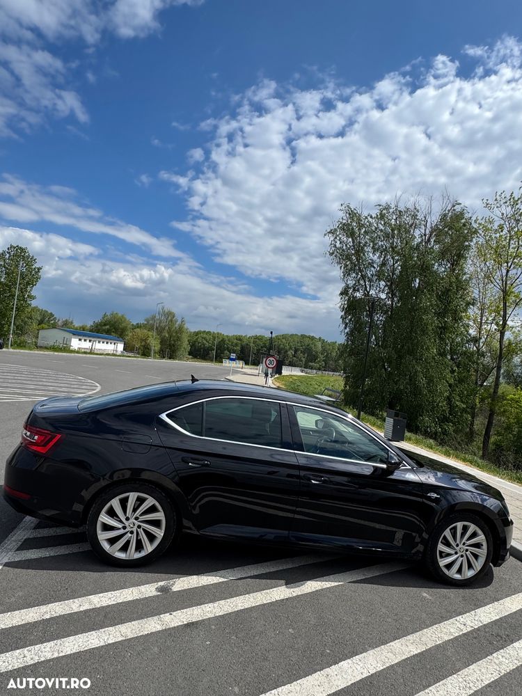 Skoda Superb 2.0 TDI 4X4 DSG Laurin & Klement - 4
