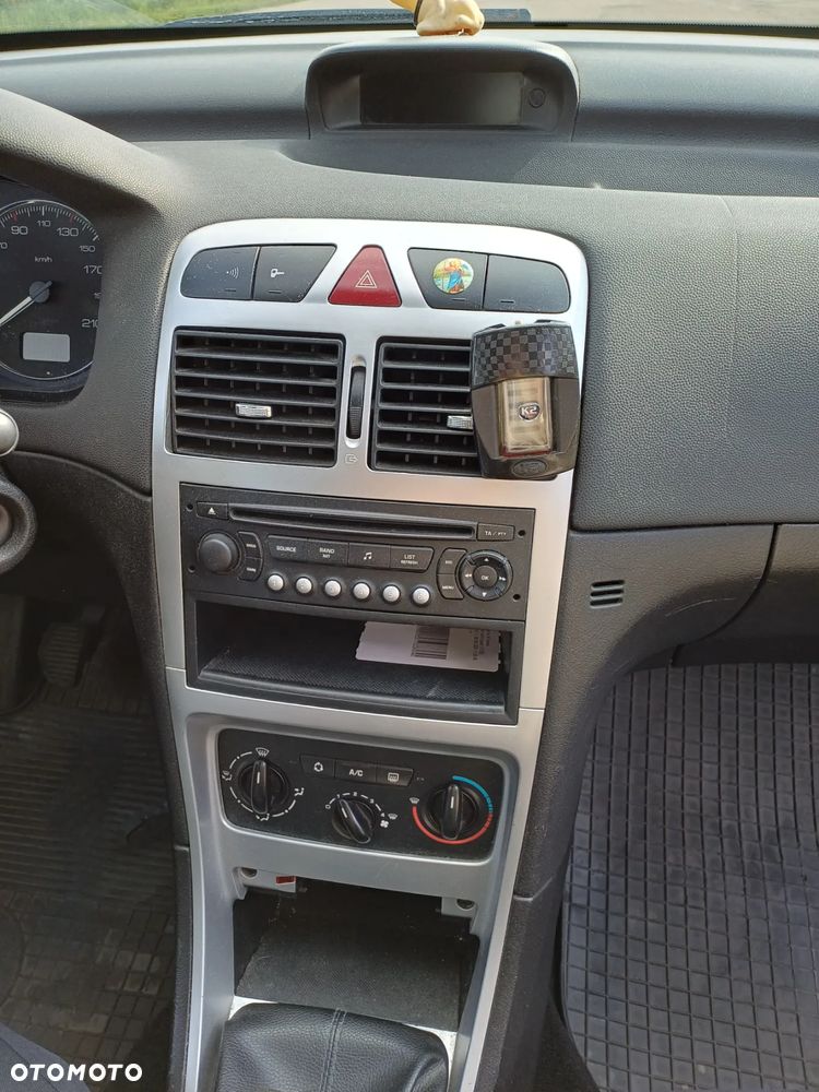 Peugeot 307 1.6 HDI D-sign - 4