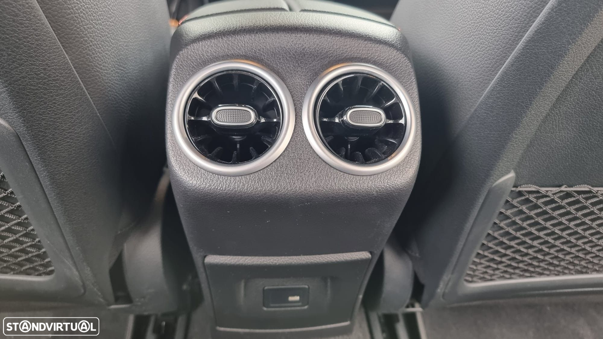 Mercedes-Benz A 180 d AMG Line - 17
