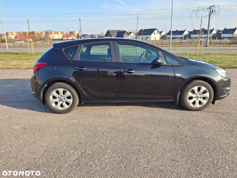 Opel Astra 1.7 CDTI Enjoy - 6