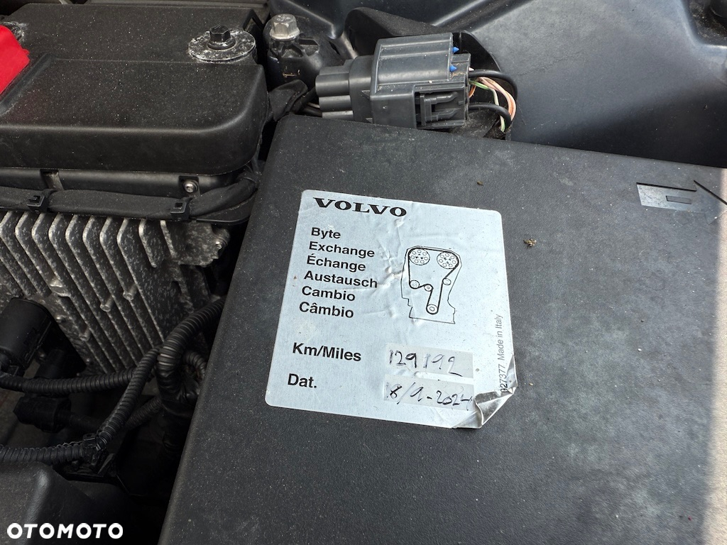 Volvo XC 60 D4 Geartronic Momentum Pro - 36
