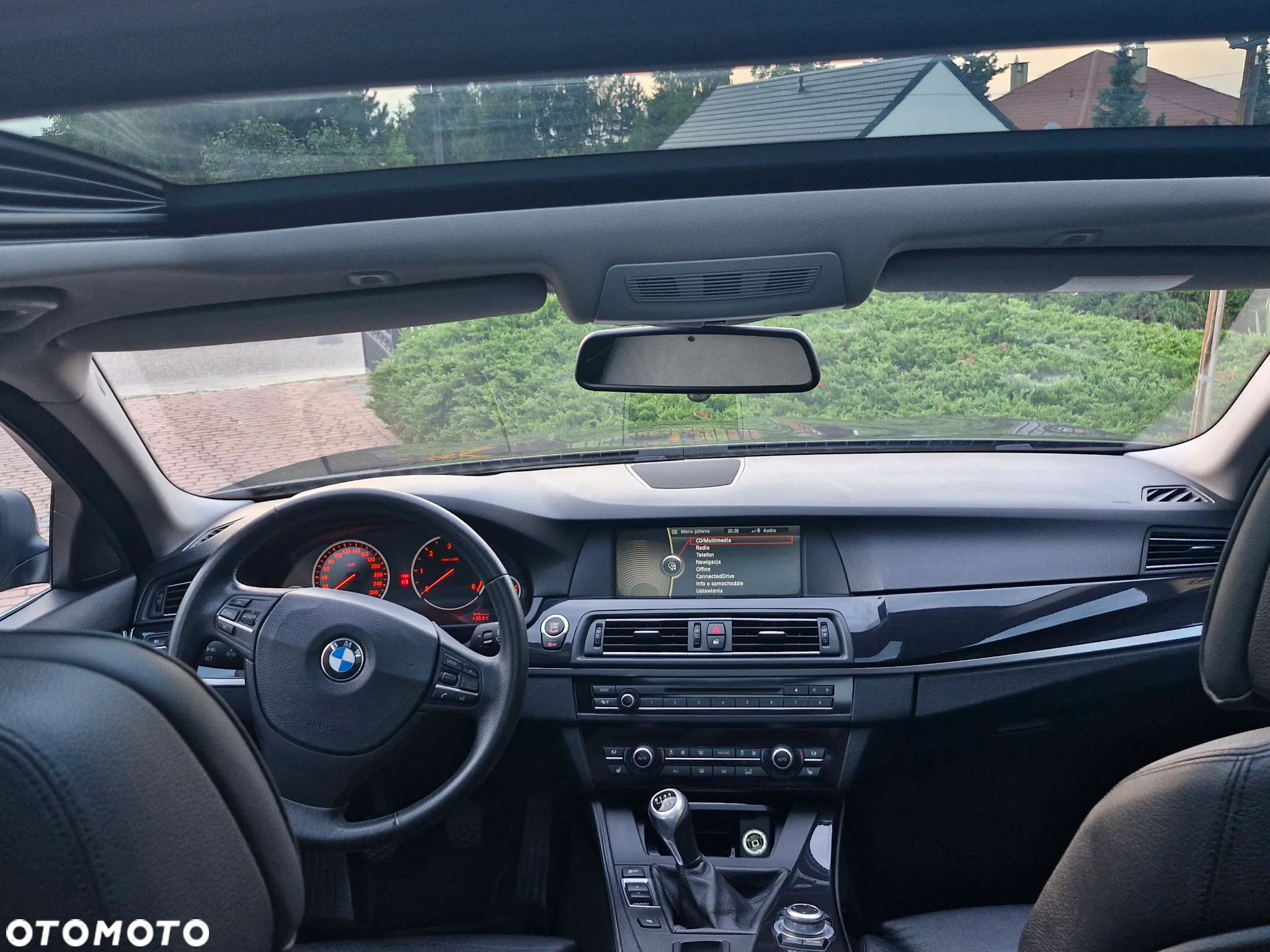BMW Seria 5 520d - 14