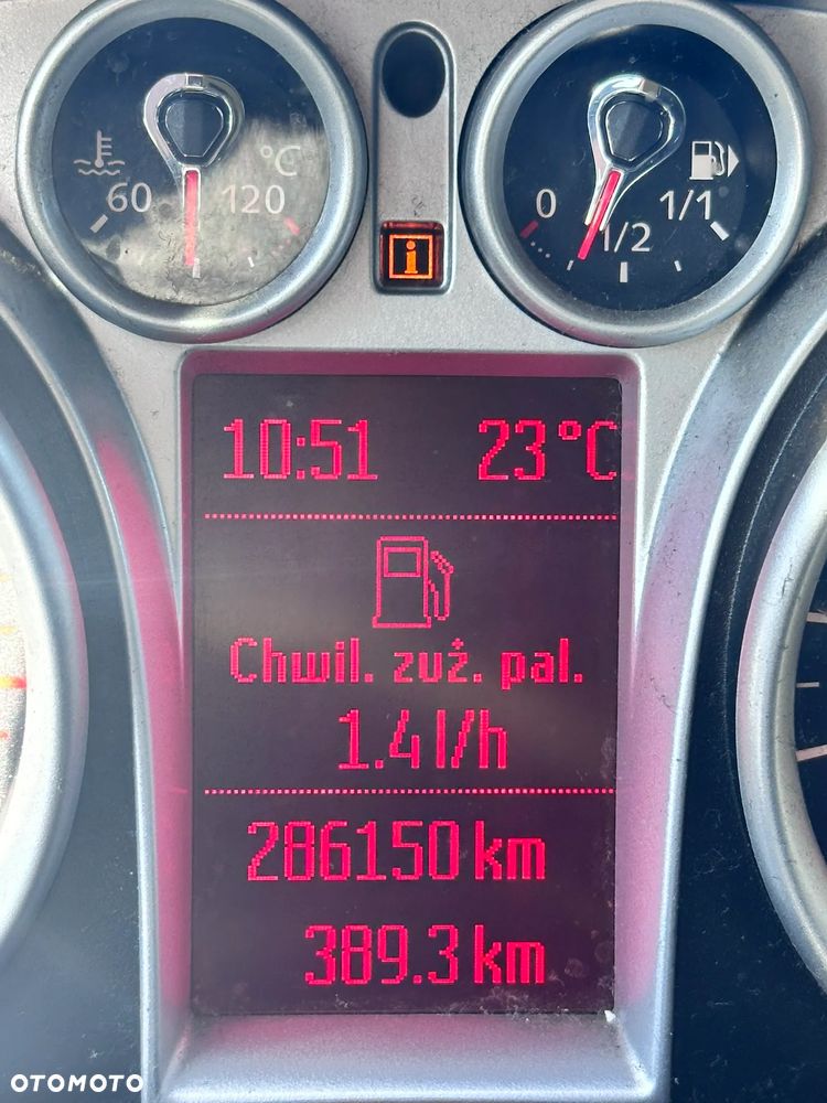 Ford Focus 1.8 Sport - 9