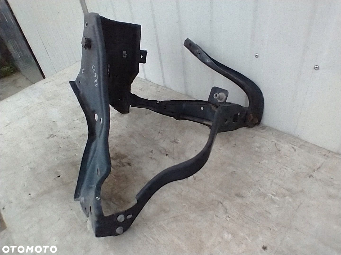 MERCEDES CLS W218 OKULAR LAMPY WZMOCNIENIE PASA PRAWY PRZÓD 2186200191 - 4