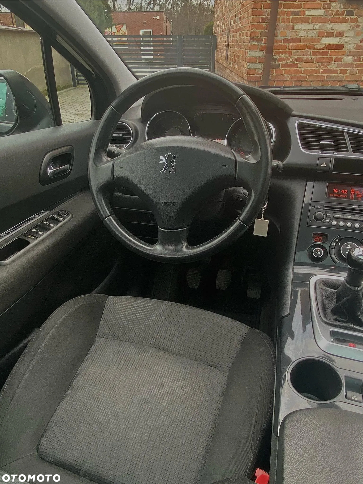 Peugeot 3008 1.6 Premium - 6