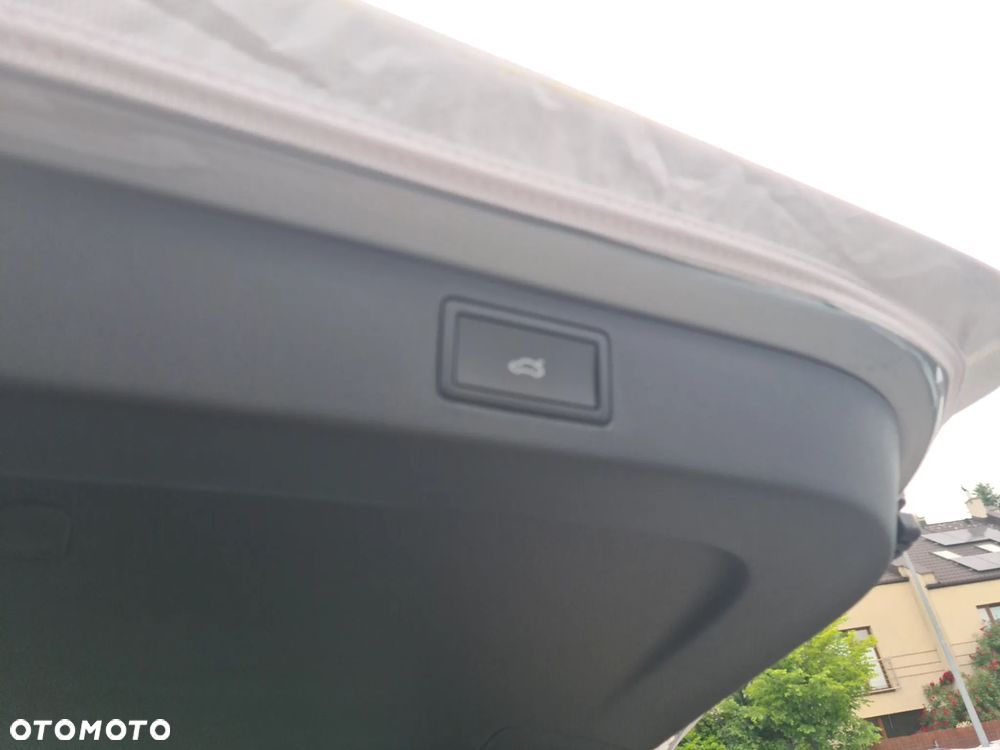 Skoda Kamiq 1.0 TSI Monte Carlo DSG - 9