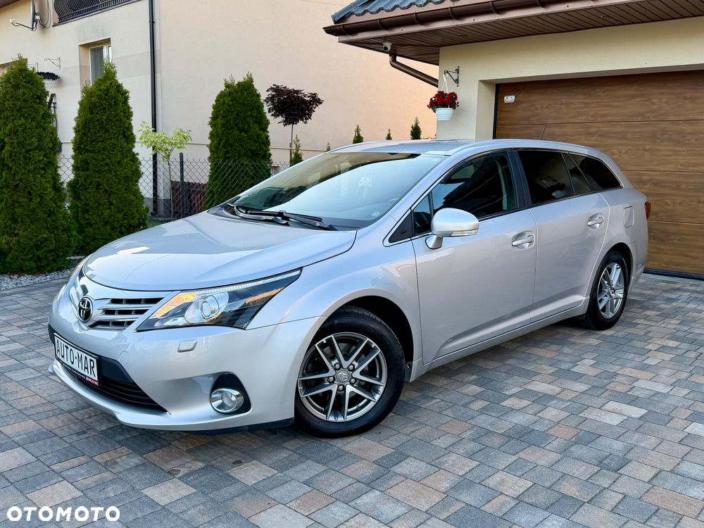 Toyota Avensis 1.8 Executive - 1