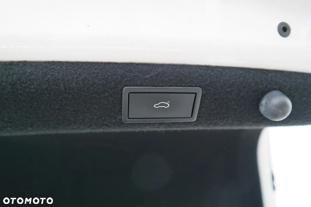 Skoda Superb 2.0 TSI Ambition DSG - 12