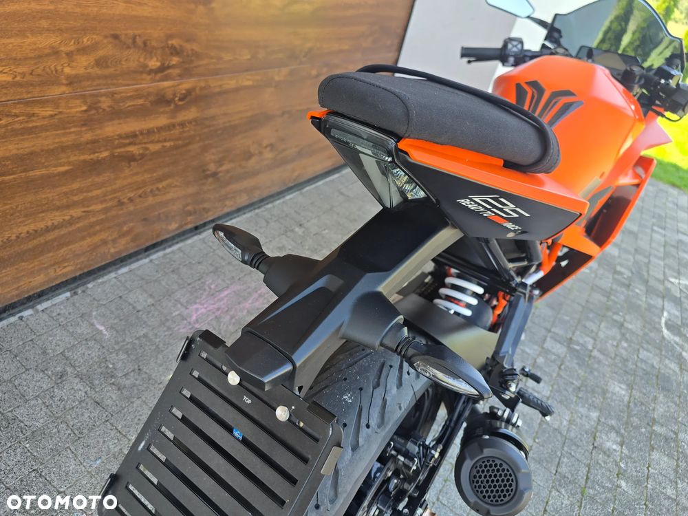 KTM RC 125 - 21
