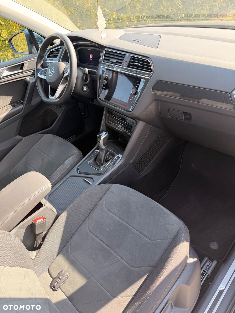 Volkswagen Tiguan - 11