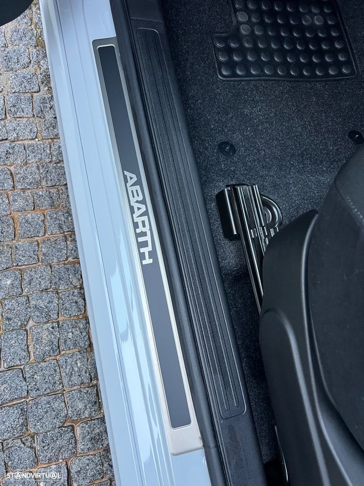 Abarth 595 1.4 T-Jet Pista - 11