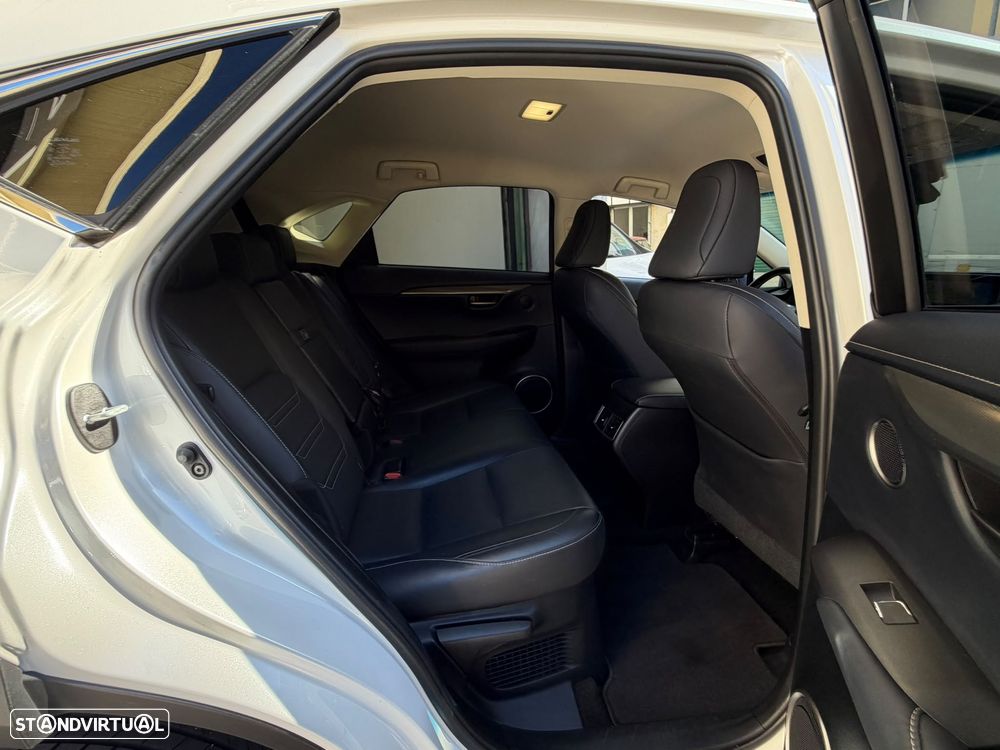Lexus NX 300h F Sport 4WD - 12