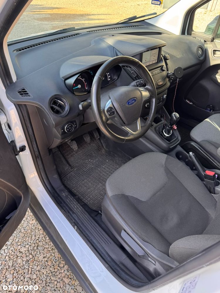 Ford Transit Courier Ambiente - 8