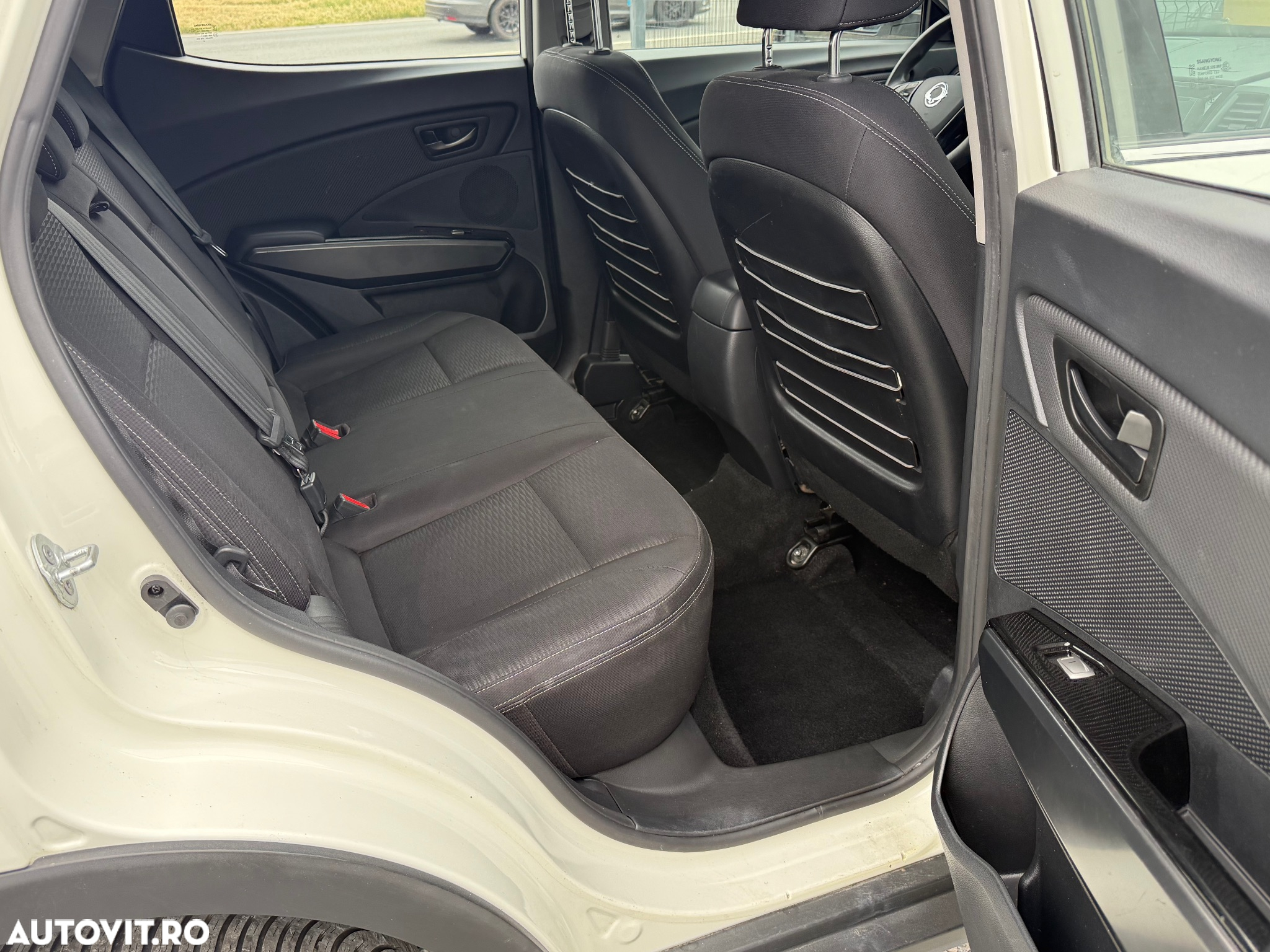 SsangYong XLV 1.6 e-XGI STD Plus - 14