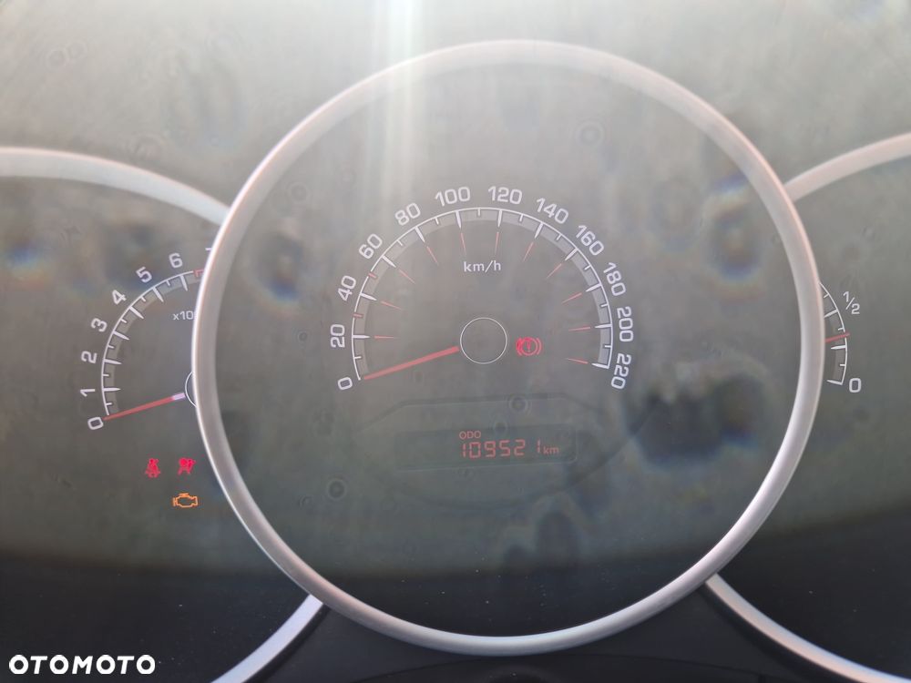 Kia Venga 1.4 M - 16