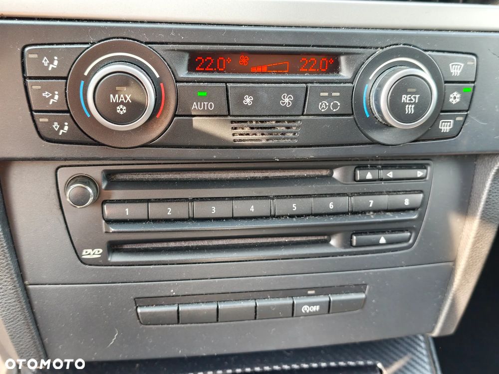 BMW Seria 3 318i - 15