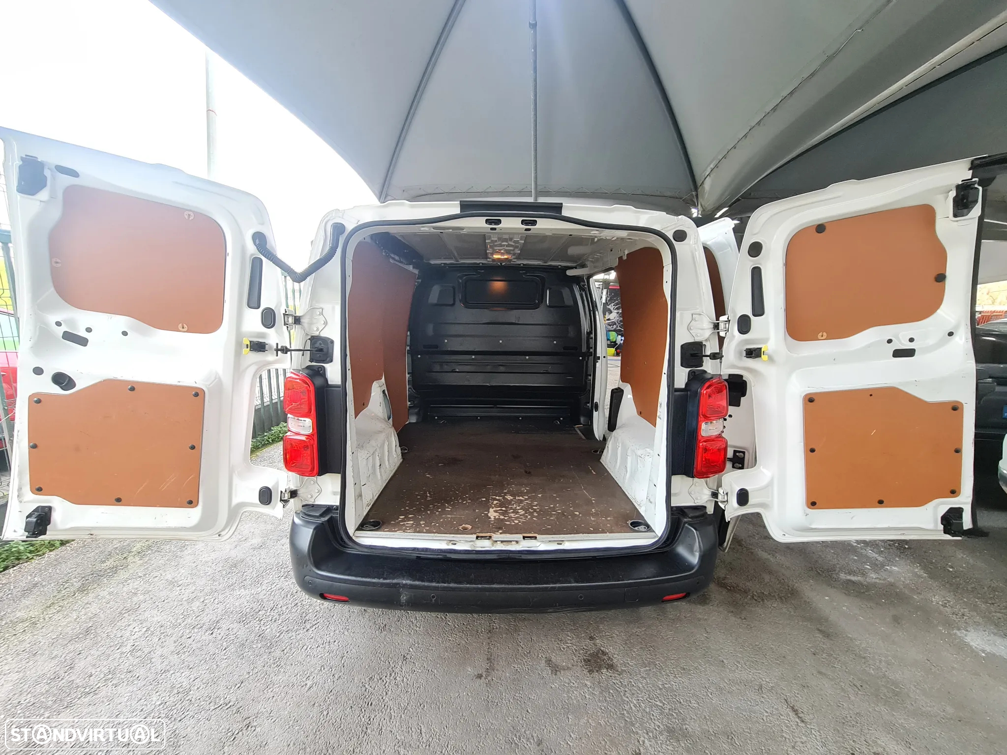 Peugeot EXPERT 2.0 HDI AUTOMÁTICA * IVA DEDUTÍVEL * - 12