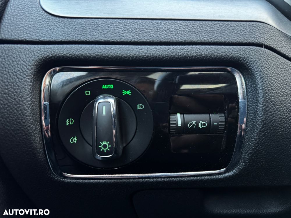 Skoda Superb 1.6 TDI GreenLine - 18