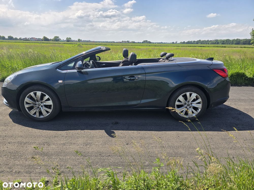 Opel Cascada 1.6 T Cosmo S&S - 9