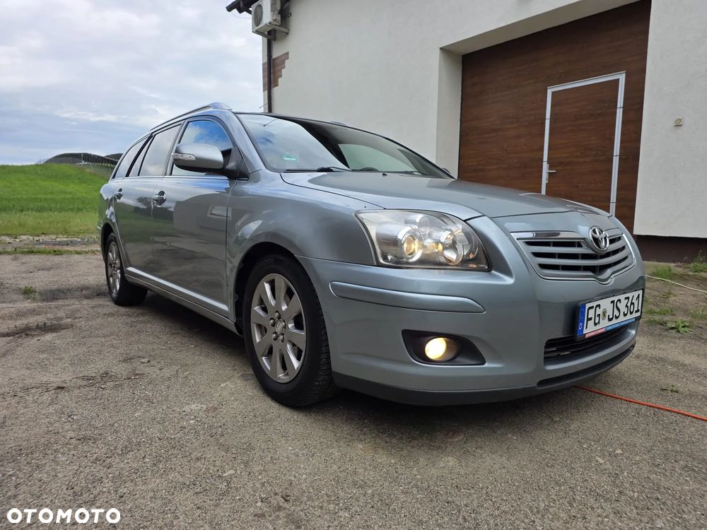 Toyota Avensis 1.8 VVT-i Edition - 26