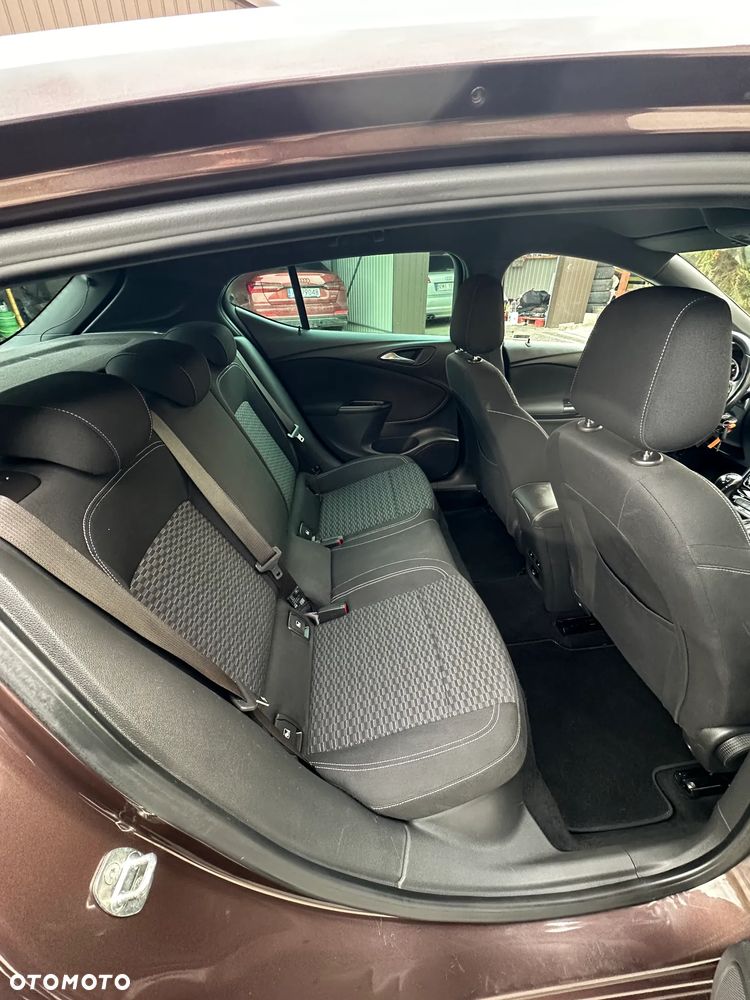 Opel Astra 1.4 T Elite - 13