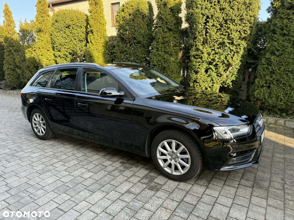 Audi A4 Avant 2.0 TDI DPF multitronic Attraction - 4